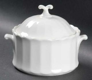 Mikasa Yardley Sugar Bowl & Lid, Fine China Dinnerware   Maxima Line, White, Flu