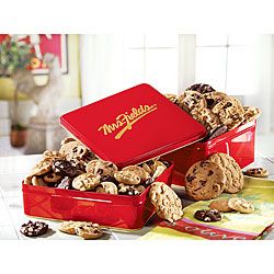 Mrs. Fields 60 Baked Fresh Nibbler Cookies Classic Red Gift Tin