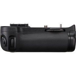 Nikon MB D11 Multi Power Battery Pack for Nikon D7000 Digital SLR Camera