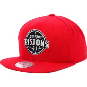 Detroit Pistons Mitchell and Ness NBA Team BW Snapback