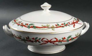 Royal Worcester Holly Ribbons Round Covered Vegetable, Fine China Dinnerware   R