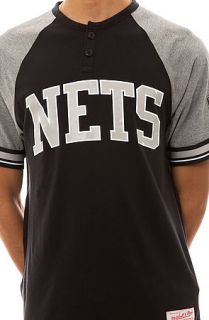Mitchell & Ness Henley Brooklyn Nets in Black