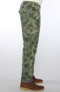 10 Deep Pants Chameleon Cargo in Green