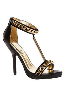 Privileged Shoe Djinn Exculsive in Gold Chain and Black