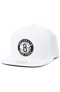 Mitchell & Ness Hat Brooklyn Nets in WHite