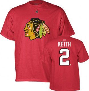 Duncan Keith Red Reebok Name and Number Chicago Blackhawks T Shirt  Sports & Outdoors