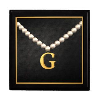 Letter G 'Gold and Pearls' Design Gift Box