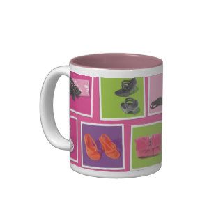 Accessories on Polaroids pattern Mugs