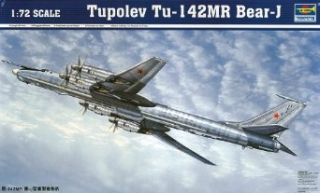 Trumpeter 1/72 Tupolev Tu142MR Bear J Russian Bomber Toys & Games