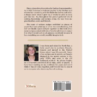 Sue's Recipes Family, Friends & Favorites Susan Hutt 9781479716883 Books