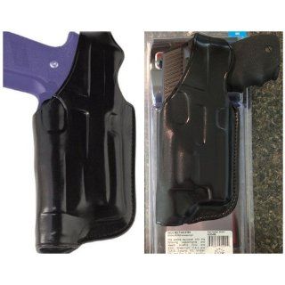 Galco Halo Belt Holster (Black), Sig Sauer P226 with Weapon Light, Right Hand  Gun Holsters  Sports & Outdoors