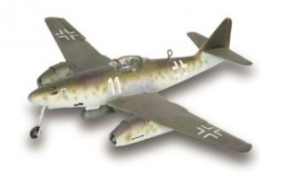 Lindberg Messerschmitt Me 262 Toys & Games