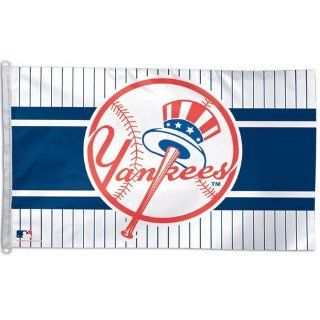 MLB New York Yankees 3 by 5 foot Tophat Logo Flag  Sports Fan Outdoor Flags  Sports & Outdoors