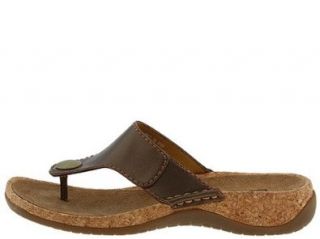 Clarks Women's Bronze Leather Newcastle 5 B(M) US Sandals Shoes