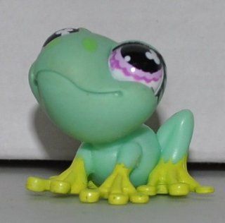 Frog #479   Littlest Pet Shop (Retired) Collector Toy   LPS Collectible Replacement Single Figure   Loose (OOP Out of Package & Print) 