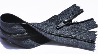 9" Nylon Coil Zipper YKK#4.5 Closed Bottom Color 560 Navy (1 Zipper/pack)