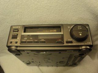 Sony Video Hi8 EV C100 NTSC Video Cassette Recorder Magnetoscope Electronics