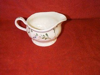 Noritake Floral Sonnet #9216 Gravy Boat With Stand   1 Pc Kitchen & Dining