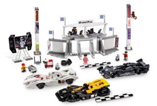 8161 * GRAND PRIX RACE * LEGO Speed Racer Series 595 Piece Building Set (Includes 7 LEGO Minifigures) Toys & Games