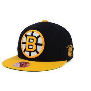 Boston Bruins Mitchell and Ness NHL XL Logo 2Tone Fitted Cap