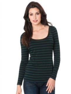 A Pea in the Pod Long Sleeve Pull Down Button Detail Nursing Top