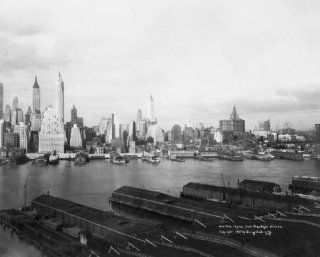 1931 photo New York skyline from Brooklyn. Underhill, Irving, d. 1960, photog a7  