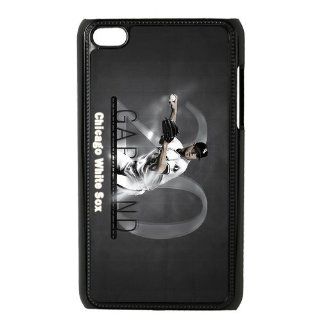 Chicago White Sox Case for IPod Touch 4 sportsIPodTouch4 700518   Players & Accessories