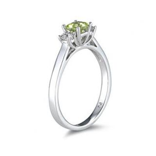 Szul Jewelry 14K White Gold Princess Cut Peridot Ring
