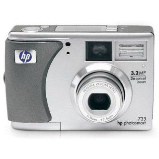 HP Photosmart 733 3.2 Megapixel Digital Camera [3x Optical/3x Digital Zoom]  Camera & Photo
