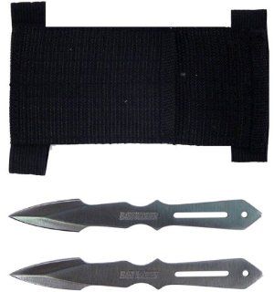 2 Piece Throwing Knives   Silver  Martial Arts Knives  Sports & Outdoors