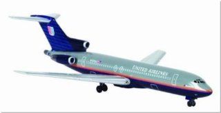 Dragon Wings B727 200 United Airlines Model Airplane Toys & Games