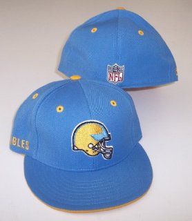Philadelphia Eagles Throwback Logo Reebok Fitted 7 1/4 Hat Cap  Sports Fan Beanies  Sports & Outdoors
