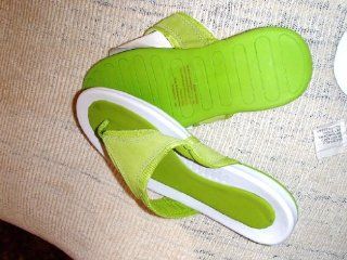 Avon Sporty Flip Flops Sandle Thongs Allure Sport Lime Green & White size 9 10 Faux Suede Health & Personal Care