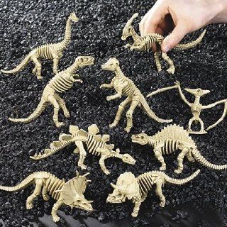 12 Plastic Dinosaur Skeletons Toys & Games