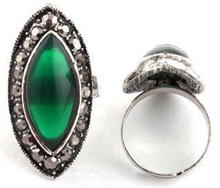 2 Pieces of Ladies Silver with Transparent Hunter Green Iced Out Pointed Oval Jewelry