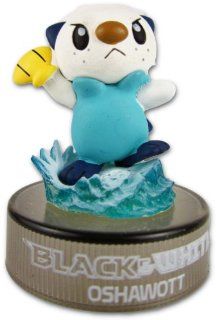 Pokemon Black & White Trading Card Figure approximately 2 inches tall PVC   Oshawott Toys & Games