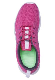 Nike Sportswear ROSHERUN   Trainers   pink