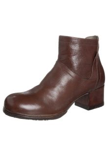 Moma   Boots   brown