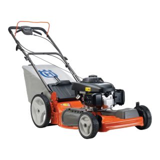 Husqvarna HU700FH 160 cc 22 in Self Propelled Front Wheel Drive 3 in 1 Gas Push Lawn Mower with Honda Engine and Mulching Capability
