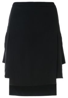 21   Pleated skirt   black
