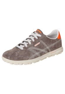 Skechers   GO SUTRA   Trainers   brown