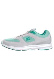 DC Shoes BOOST XE   Trainers   green