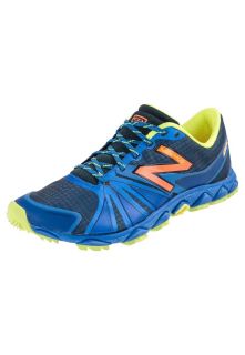 New Balance   Lightweight running shoes   blue