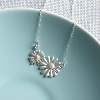 silver daisy chain necklace by lily charmed