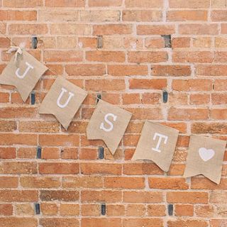 just married hessian / burlap bunting by the wedding of my dreams