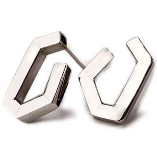 handmade geometric silver earrings by tom bramwell designs