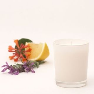 calming essential oil natural candle by aroma candles