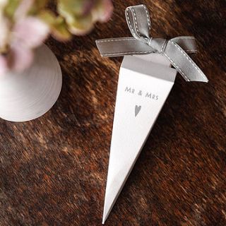 set of 10 'mr and mrs' wedding favour boxes by le trousseau
