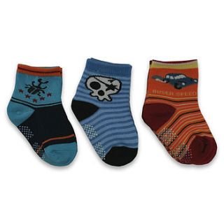 skull set of three baby and toddler socks by snuggle feet