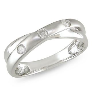 10K White Gold Round Cut Diamond Ring